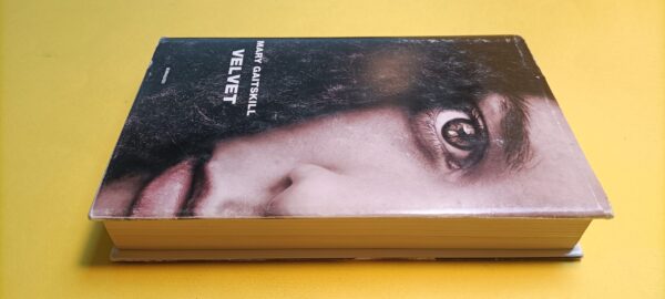 Mary Gaitskill, Velvet, Einaudi - 1^ ed. 2017 - immagine 5