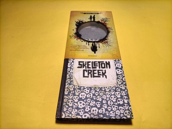 Patrick Carman, Skeleton Creek, Mondadori - 1^ ed. 2010 - immagine 2