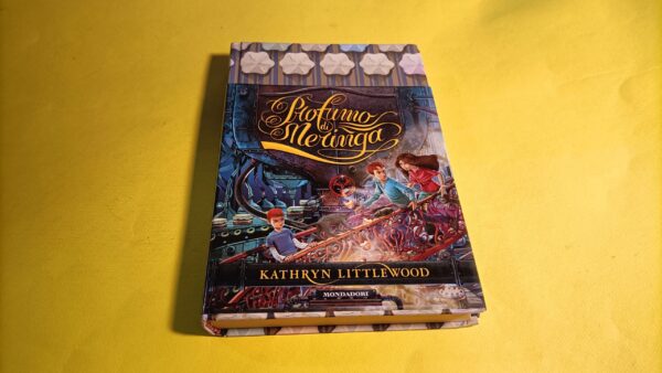 Kathryn Littlewood, Profumo di meringa, Mondadori - 1^ ed. 2014