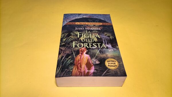 Juliet Marillier, La figlia della foresta, Armenia Pocket