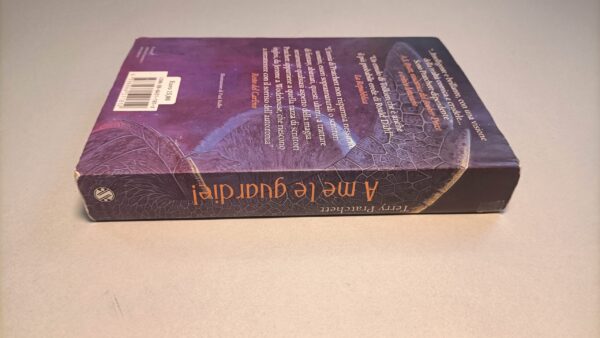 Terry Pratchett, A me le guardie!, Salani 1a edizione 2002 - immagine 2