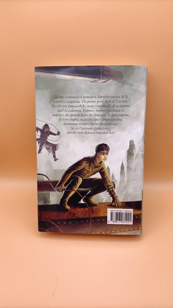 Amelia Drake, The Academy - Libro primo, Rizzoli - 1^ ed. 2015 - immagine 5
