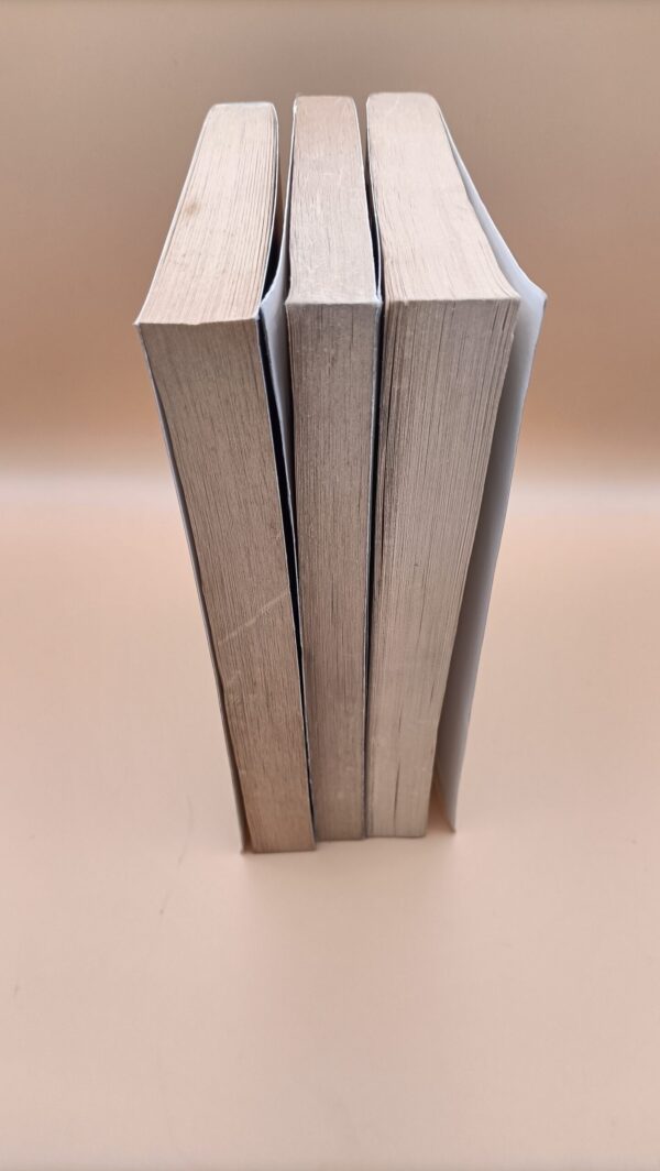 Stan Nicholls, Orchi - trilogia, Oscar Mondadori - immagine 4
